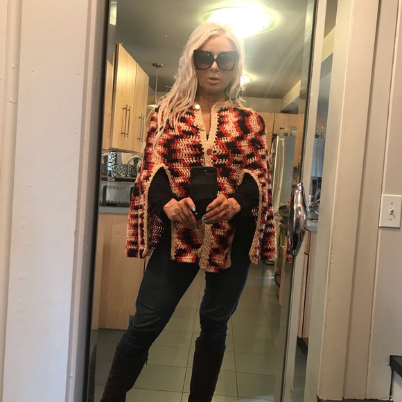 Vintage 60's crocheted knitted cape shawl, one size fits most, hand made - Picture 10 of 10